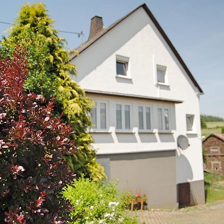 Stilvolles Eifelhaus Am Nuerburgring Mit Eigenem Garten Boos Eksteriør bilde